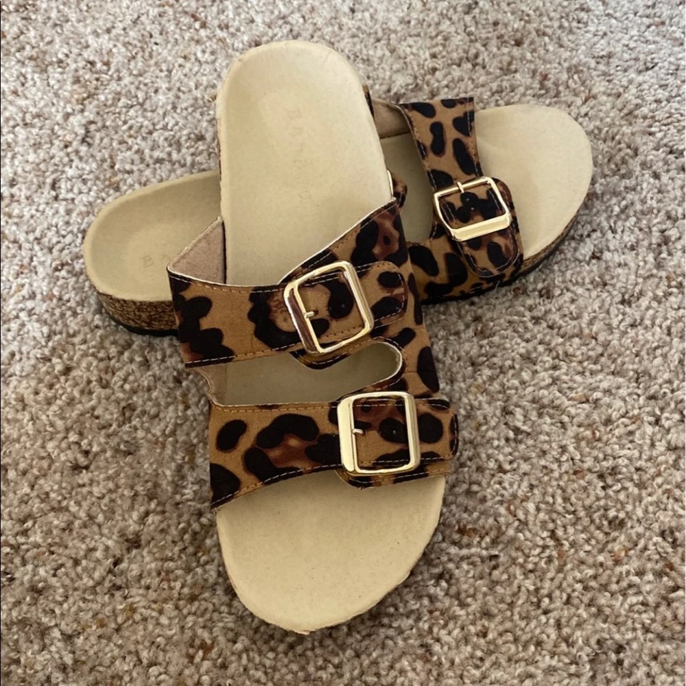 Bamboo Leopard Sandals size 7